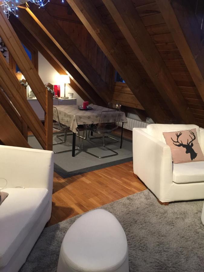 Esplendido Atico En Sallent Con Vistas ซาเยนต์ เด กาเยโก ภายนอก รูปภาพ